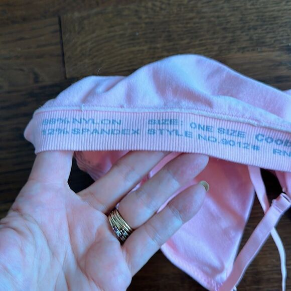Coobie pink one size nylon/spandex bralette with removable pads Style #9012 - Picture 5 of 7